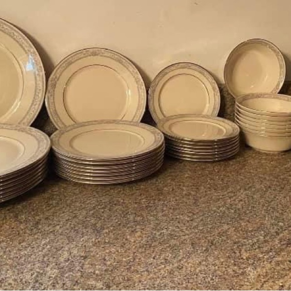 Lenox 10pc place setting